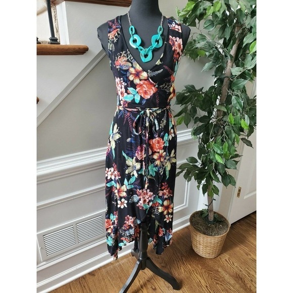 Dance & Marvel Floral Sleeveless V-Neck Wrap Dress - Picture 2 of 12